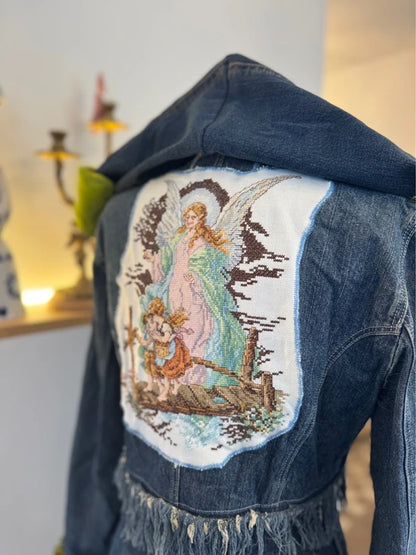 Denim outfit with fur